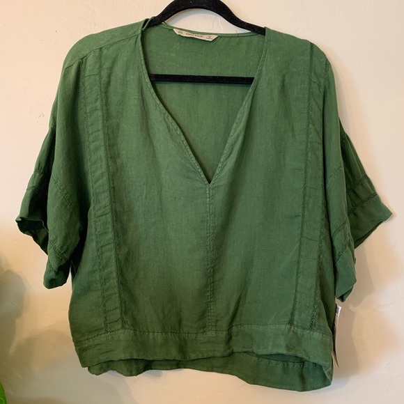 Zara Tops - Zara forest green linen blouse